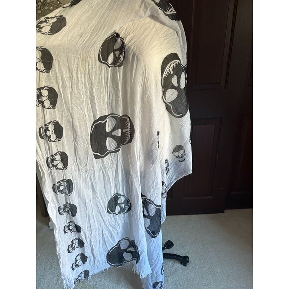 2 Long lightweight spooky skull theme shawls scarves White w/black and Red w/bei - Picture 2 of 7